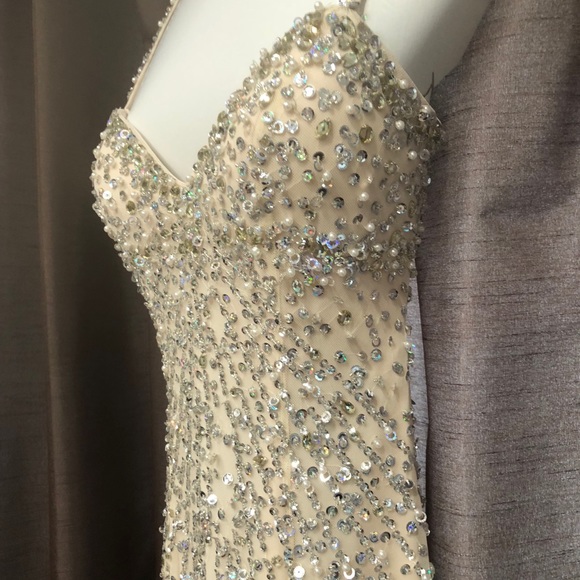 Sean collection GORGEOUS dazzling prom dress - Picture 6 of 8